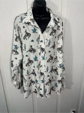 Nylon Apparel Women’s Western Top Size Large EUC